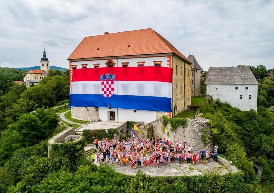 Apartman Ferenac Ozalj Exterior foto